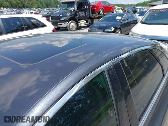 ✅ 2013 Lincoln MKZ • VIN: 3LN6L2J92DR828546 • Лот: 42836249. Опубликован ранее на IAAI с пробегом 177 618 миль. Бесплатный доступ к архиву аукционных продаж из США и подробный отчёт об истории автомобиля на DreamBid. Изображение 14.