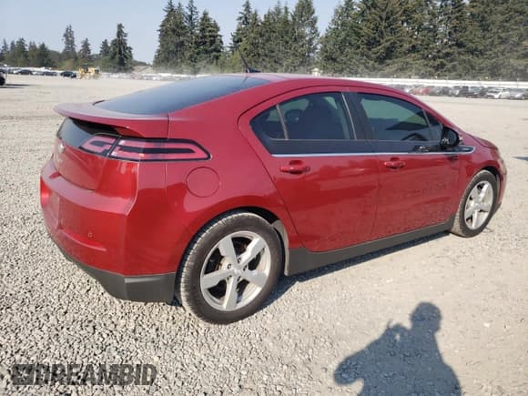 ✅ 2013 Chevrolet Volt • VIN: 1G1RA6E48DU131400 • Lot: 70498924. Wystawiony na Copart z przebiegiem 136 067 mil. Bezpłatny archiwum sprzedaży aukcyjnych z USA i szczegółowy raport historii pojazdu na DreamBid. Zdjęcie 3.