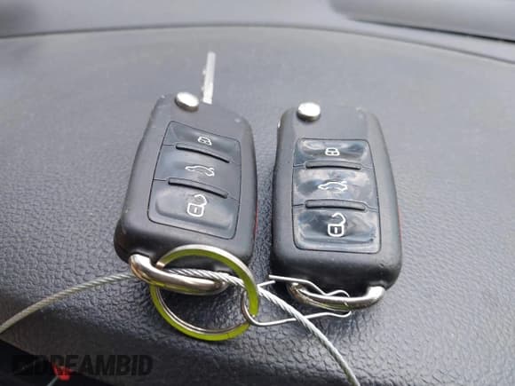 ✅ 2013 Volkswagen Jetta SE • VIN: 3VWDP7AJ6DM356188 • Lot: 42690042. Wystawiony na IAAI z przebiegiem 145 275 mil. Bezpłatny archiwum sprzedaży aukcyjnych z USA i szczegółowy raport historii pojazdu na DreamBid. Zdjęcie 11.