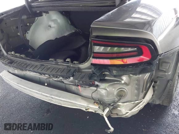 2019 Dodge Charger SXT с VIN 2C3CDXBG9KH722140, выставлен на аукционе IAAI как лот 43259909 с пробегом 138 264 миль миль и . История ставок и продаж доступна на DreamBid. Изображение 6.