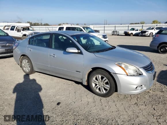 ✅ 2010 Nissan Altima Hybrid • VIN: 1N4CL2AP9AC110966 • Lot: 84910075. Listed on Copart with 309,032 mi. Free auction sales archive from the USA and detailed vehicle history report at DreamBid. Image 4.