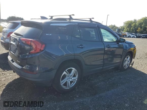 ✅ 2018 GMC Terrain SLE • VIN: 3GKALTEX5JL158930 • Lot: 71321265. Wystawiony na Copart z przebiegiem 89 444 mil. Bezpłatny archiwum sprzedaży aukcyjnych z USA i szczegółowy raport historii pojazdu na DreamBid. Zdjęcie 3.