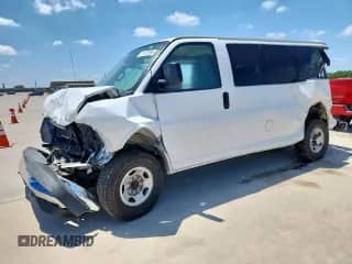 2017 Chevrolet Express Passenger LT с VIN 1GAWGFFF3H1255017, выставлен на аукционе Copart как лот 61152595 с пробегом 187 104 миль миль и Списание • Salvage title. История ставок и продаж доступна на DreamBid. Изображение 1.
