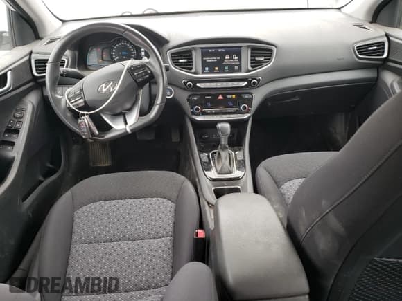 ✅ 2018 Hyundai Ioniq SEL • VIN: KMHC75LC1JU074917 • Lot: 82797334. Wystawiony na Copart z przebiegiem 92 214 mil. Bezpłatny archiwum sprzedaży aukcyjnych z USA i szczegółowy raport historii pojazdu na DreamBid. Zdjęcie 8.