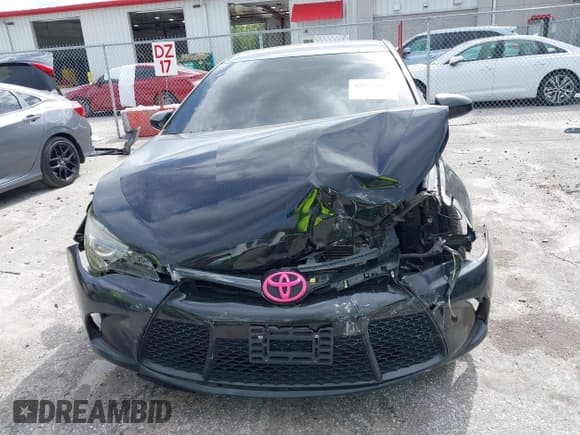 ✅ 2017 Toyota Camry XLE • VIN: 4T1BF1FK2HU315744 • Lot: 43617088. Listed on IAAI with 184,200 mi. Free auction sales archive from the USA and detailed vehicle history report at DreamBid. Image 12.