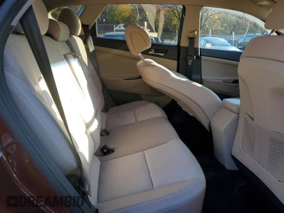 2017 Hyundai Tucson SE z VIN KM8J23A40HU254647, wystawiony jako Copart lot #90848385 z przebiegiem 53 762 mil mil oraz Szkoda całkowita • Salvage title. Historia ofert i sprzedaży dostępna na DreamBid. Obrazek 11.