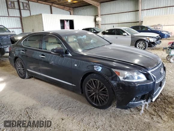 ✅ 2014 Lexus LS 460 • VIN: JTHCL5EF8E5022268 • Лот: 68464984. Опубликован ранее на Copart с пробегом 111 840 миль. Бесплатный доступ к архиву аукционных продаж из США и подробный отчёт об истории автомобиля на DreamBid. Изображение 4.
