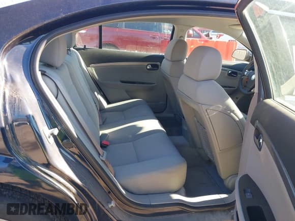 ✅ 2007 Saturn Aura XE • VIN: 1G8ZS57N87F201100 • Lot: 43843808. Listed on IAAI with 194,806 mi. Free auction sales archive from the USA and detailed vehicle history report at DreamBid. Image 8.