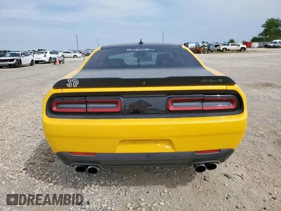 2018 Dodge Challenger T/A 392 z VIN 2C3CDZFJ6JH154798, wystawiony jako Copart lot #71795435 z przebiegiem 31 500 mil mil oraz Szkoda całkowita • Salvage title. Historia ofert i sprzedaży dostępna na DreamBid. Obrazek 6.