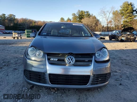 ✅ 2008 Volkswagen R32 • VIN: WVWKC71K58W246964 • Lot: 93696085. Wystawiony na Copart z przebiegiem 99 490 mil. Bezpłatny archiwum sprzedaży aukcyjnych z USA i szczegółowy raport historii pojazdu na DreamBid. Zdjęcie 5.