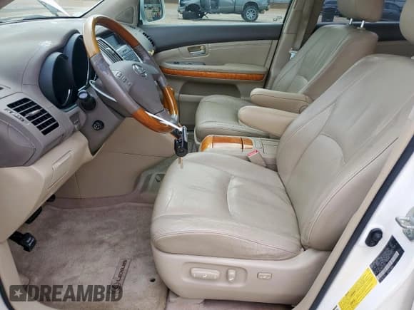 ✅ 2005 Lexus RX 330 • VIN: 2T2GA31U05C036066 • Лот: 93528055. Опубликован ранее на Copart с пробегом 262 781 миль. Бесплатный доступ к архиву аукционных продаж из США и подробный отчёт об истории автомобиля на DreamBid. Изображение 7.