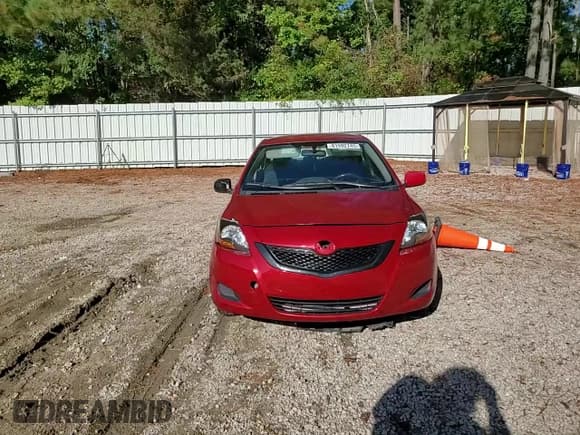 ✅ 2010 Toyota Yaris • VIN: JTDBT4K30A4064371 • Лот: 81992745. Опубликован ранее на Copart с пробегом 300 768 миль. Бесплатный доступ к архиву аукционных продаж из США и подробный отчёт об истории автомобиля на DreamBid. Изображение 13.