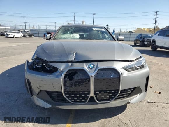 ✅ 2023 BMW i4 eDrive40 • VIN: WBY73AW00PFR45409 • Lot: 81994905. Listed on Copart with 16,858 mi. Free auction sales archive from the USA and detailed vehicle history report at DreamBid. Image 5.