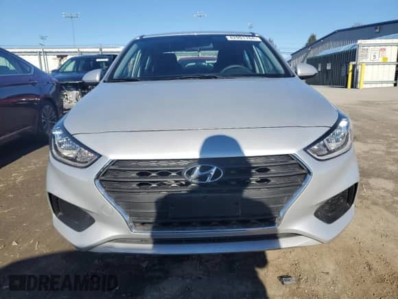 2018 Hyundai Accent SEL z VIN 3KPC24A34JE034040, wystawiony jako Copart lot #42991764 z przebiegiem 29 699 mil mil oraz . Historia ofert i sprzedaży dostępna na DreamBid. Obrazek 5.
