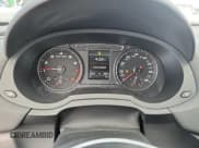 ✅ 2018 Audi Q3 Premium Plus • VIN: WA1HCCFS0JR033382 • Lot: 65125085. Wystawiony na Copart z przebiegiem 35 314 mil. Bezpłatny archiwum sprzedaży aukcyjnych z USA i szczegółowy raport historii pojazdu na DreamBid. Zdjęcie 9.