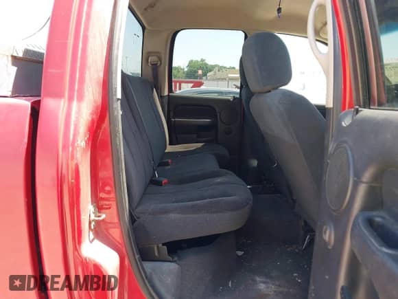 2003 Dodge 1500 ST z VIN 1D7HA18Z83S122807, wystawiony jako IAAI lot #42317717 z przebiegiem 212 267 mil mil oraz . Historia ofert i sprzedaży dostępna na DreamBid. Obrazek 8.