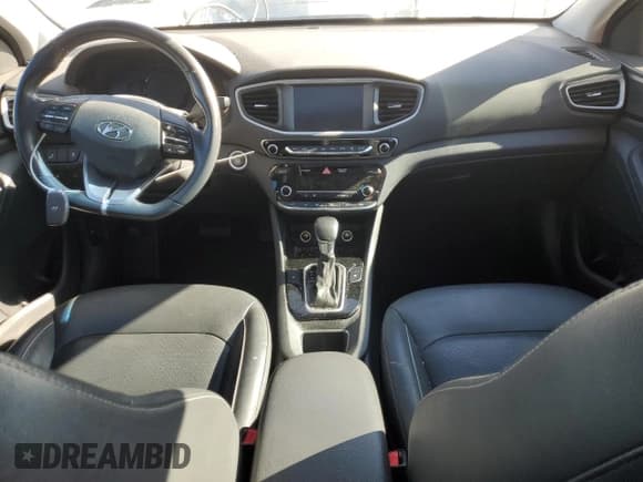 ✅ 2017 Hyundai Ioniq Limited • VIN: KMHC85LC0HU031709 • Lot: 80164134. Wystawiony na Copart z przebiegiem 157 748 mil. Bezpłatny archiwum sprzedaży aukcyjnych z USA i szczegółowy raport historii pojazdu na DreamBid. Zdjęcie 8.