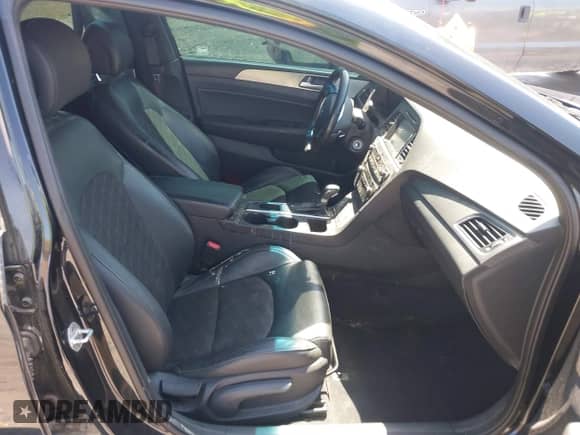 2017 Hyundai Sonata Sport with VIN 5NPE34AB5HH472293, listed as a IAAI auction lot 42105226 with 157,905 mi miles and . Bid and sale history available at DreamBid. Image 5.