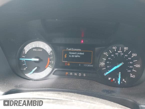 ✅ 2018 Ford Explorer • VIN: 1FM5K7B8XJGB03345 • Lot: 42420992. Wystawiony na IAAI z przebiegiem 215 000 mil. Bezpłatny archiwum sprzedaży aukcyjnych z USA i szczegółowy raport historii pojazdu na DreamBid. Zdjęcie 7.