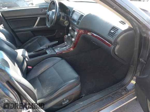 ✅ 2009 Subaru Outback Limited • VIN: 4S4BP66C697313241 • Lot: 43304720. Listed on IAAI with 117,121 mi. Free auction sales archive from the USA and detailed vehicle history report at DreamBid. Image 5.