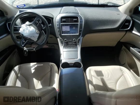 ✅ 2020 Lincoln Nautilus Standard • VIN: 2LMPJ6J96LBL14881 • Lot: 49259625. Listed on Copart with 65,561 mi. Free auction sales archive from the USA and detailed vehicle history report at DreamBid. Image 8.