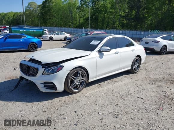 ✅ 2020 Mercedes-Benz E 350 • VIN: W1KZF8DB8LA829032 • Лот: 42022551. Опубликован ранее на IAAI с пробегом 48 543 миль. Бесплатный доступ к архиву аукционных продаж из США и подробный отчёт об истории автомобиля на DreamBid. Изображение 18.