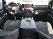 ✅ 2019 Chevrolet Silverado 1500 LT • VIN: 1GCPWCED8KZ119598 • Lot: 61671564. Wystawiony na Copart z przebiegiem 136 330 mil. Bezpłatny archiwum sprzedaży aukcyjnych z USA i szczegółowy raport historii pojazdu na DreamBid. Zdjęcie 8.