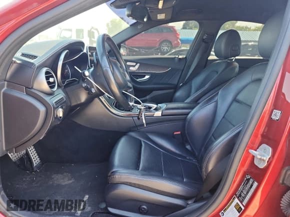 ✅ 2016 Mercedes-Benz C 300 • VIN: 55SWF4KB4GU103351 • Lot: 80032385. Wystawiony na Copart z przebiegiem 95 935 mil. Bezpłatny archiwum sprzedaży aukcyjnych z USA i szczegółowy raport historii pojazdu na DreamBid. Zdjęcie 7.