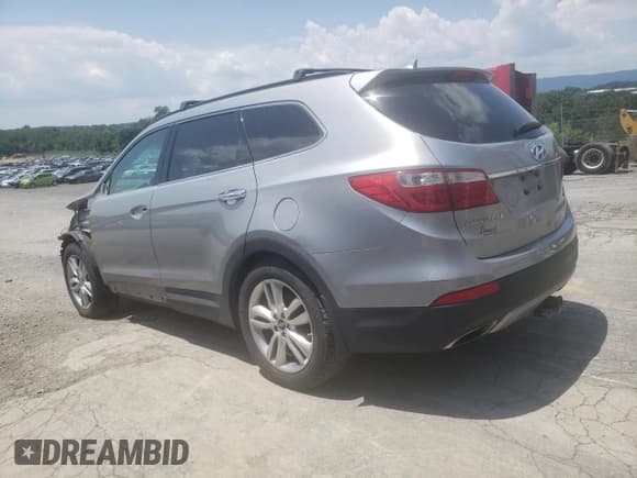 ✅ 2015 Hyundai Santa Fe Limited • VIN: KM8SRDHF1FU090948 • Лот: 63450335. Опубликован ранее на Copart с пробегом 142 085 миль. Бесплатный доступ к архиву аукционных продаж из США и подробный отчёт об истории автомобиля на DreamBid. Изображение 2.