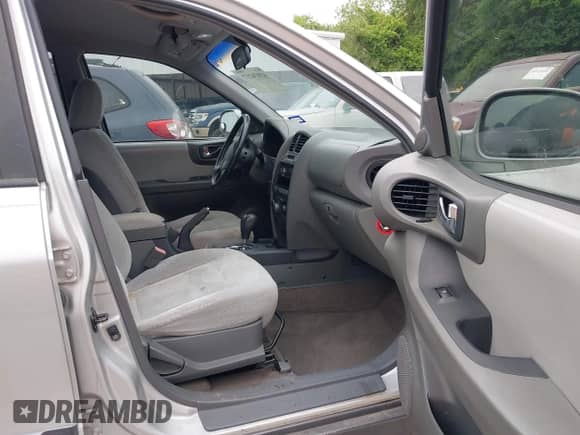 ✅ 2006 Hyundai Santa Fe GLS • VIN: KM8SC13D36U049405 • Лот: 42074217. Размещён на IAAI с пробегом 106 253 миль миль. Получите бесплатный доступ к архиву аукционных продаж из США и посмотрите подробный отчёт об истории автомобиля на DreamBid. Изображение 5.