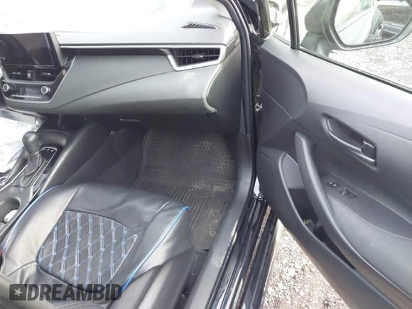 ✅ 2023 Toyota Corolla Hybrid LE • VIN: JTDBDMHE6PJ003512 • Lot: 43488302. Wystawiony na IAAI z przebiegiem 54 592 mil. Bezpłatny archiwum sprzedaży aukcyjnych z USA i szczegółowy raport historii pojazdu na DreamBid. Zdjęcie 5.