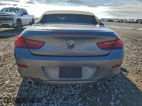 ✅ 2016 BMW 6 Series 640i • VIN: WBA6F1C50GGT83118 • Лот: 93216085. Опубликован ранее на Copart с пробегом 204 394 миль. Бесплатный доступ к архиву аукционных продаж из США и подробный отчёт об истории автомобиля на DreamBid. Изображение 6.