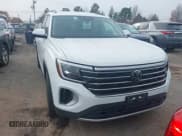 ✅ 2024 Volkswagen Atlas SE • VIN: 1V2HR2CA7RC538035 • Lot: 43714283. Wystawiony na IAAI z przebiegiem 44 730 mil. Bezpłatny archiwum sprzedaży aukcyjnych z USA i szczegółowy raport historii pojazdu na DreamBid. Zdjęcie 12.