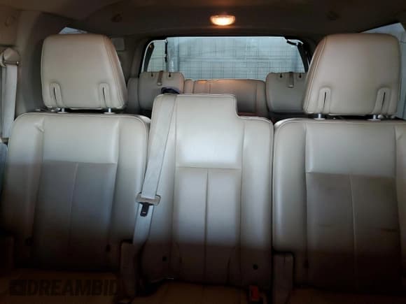 ✅ 2015 Ford Expedition Limited • VIN: 1FMJU2AT1FEF03671 • Лот: 85598635. Опубликован ранее на Copart с пробегом 188 190 миль. Бесплатный доступ к архиву аукционных продаж из США и подробный отчёт об истории автомобиля на DreamBid. Изображение 10.