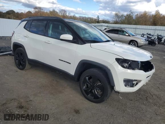 ✅ 2021 Jeep Compass Latitude • VIN: 3C4NJDBB9MT554882 • Lot: 89516345. Listed on Copart with 47,964 mi. Free auction sales archive from the USA and detailed vehicle history report at DreamBid. Image 4.