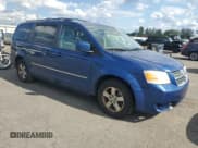 ✅ 2010 Dodge Grand Caravan SXT • VIN: 2D4RN5D19AR489601 • Лот: 70629315. Опубликован ранее на Copart с пробегом 242 179 миль. Бесплатный доступ к архиву аукционных продаж из США и подробный отчёт об истории автомобиля на DreamBid. Изображение 4.