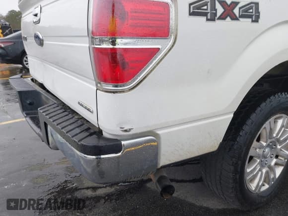 ✅ 2013 Ford F-150 XL • VIN: 1FTFW1EFXDFA99876 • Lot: 41859370. Wystawiony na IAAI z przebiegiem 248 683 mil. Bezpłatny archiwum sprzedaży aukcyjnych z USA i szczegółowy raport historii pojazdu na DreamBid. Zdjęcie 6.