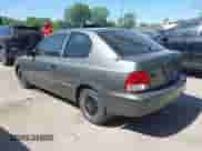 2001 Hyundai Accent GS z VIN KMHCG35C01U136132, wystawiony jako IAAI lot #42293830 z przebiegiem 111 906 mil mil oraz . Historia ofert i sprzedaży dostępna na DreamBid. Obrazek 3.