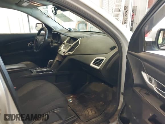 ✅ 2012 GMC Terrain SLE-1 • VIN: 2GKFLREK5C6103608 • Lot: 43625854. Listed on IAAI with 176,966 mi. Free auction sales archive from the USA and detailed vehicle history report at DreamBid. Image 5.