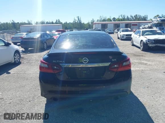 ✅ 2017 Nissan Altima SL • VIN: 1N4AL3AP9HC282650 • Lot: 43568999. Wystawiony na IAAI z przebiegiem 242 889 mil. Bezpłatny archiwum sprzedaży aukcyjnych z USA i szczegółowy raport historii pojazdu na DreamBid. Zdjęcie 16.