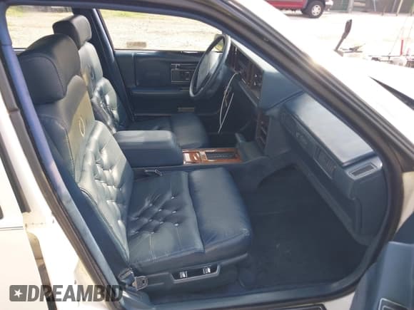 ✅ 1991 Cadillac Seville • VIN: 1G6KS53B9MU820155 • Lot: 40035441. Wystawiony na IAAI z przebiegiem 78 021 mil. Bezpłatny archiwum sprzedaży aukcyjnych z USA i szczegółowy raport historii pojazdu na DreamBid. Zdjęcie 5.