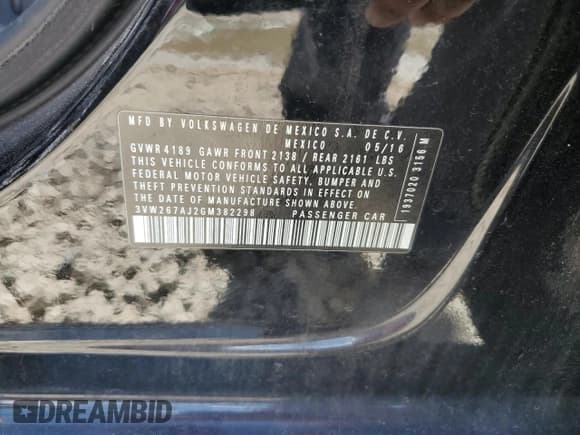 ✅ 2016 Volkswagen Jetta S • VIN: 3VW267AJ2GM382298 • Лот: 85495235. Опубликован ранее на Copart с пробегом 81 950 миль. Бесплатный доступ к архиву аукционных продаж из США и подробный отчёт об истории автомобиля на DreamBid. Изображение 12.