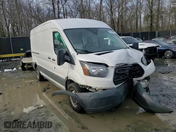 ✅ 2018 Ford Transit • VIN: 1FTBW2CM2JKA92784 • Lot: 45275575. Listed on Copart with 115,702 mi. Free auction sales archive from the USA and detailed vehicle history report at DreamBid. Image 11.