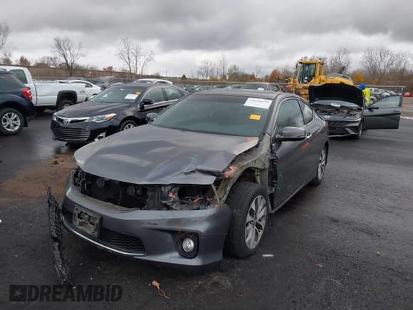 ✅ 2013 Honda Accord EX • VIN: 1HGCT1B70DA002904 • Lot: 43624979. Listed on IAAI with 143,163 mi. Free auction sales archive from the USA and detailed vehicle history report at DreamBid. Image 2.