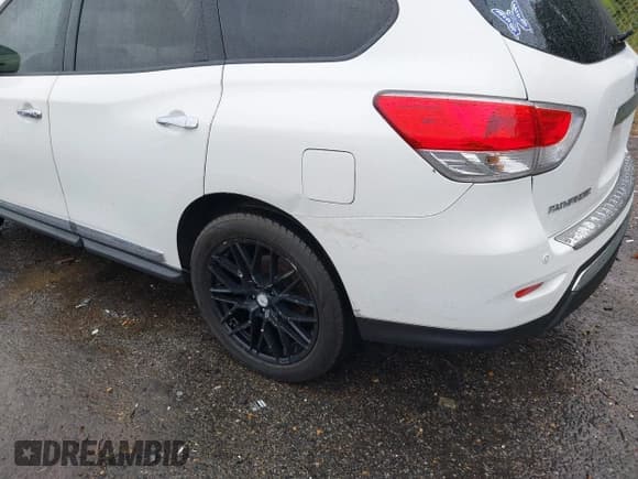 ✅ 2014 Nissan Pathfinder SL • VIN: 5N1AR2MN3EC647022 • Lot: 43361822. Listed on IAAI with 178,266 mi. Free auction sales archive from the USA and detailed vehicle history report at DreamBid. Image 6.