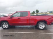 ✅ 2020 Chevrolet Silverado 1500 Custom • VIN: 1GCRWBEH7LZ317693 • Lot: 43293654. Wystawiony na IAAI z przebiegiem 121 382 mil. Bezpłatny archiwum sprzedaży aukcyjnych z USA i szczegółowy raport historii pojazdu na DreamBid. Zdjęcie 14.