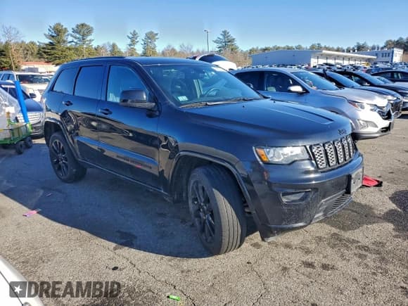 ✅ 2018 Jeep Grand Cherokee Laredo E • VIN: 1C4RJFAG8JC120812 • Лот: 96623795. Опубликован ранее на Copart с пробегом 126 430 миль. Бесплатный доступ к архиву аукционных продаж из США и подробный отчёт об истории автомобиля на DreamBid. Изображение 4.