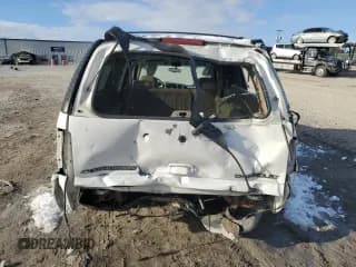 ✅ 2001 Chevrolet Suburban LT • VIN: 3GNFK16T61G233896 • Лот: 39153344. Опубликован ранее на Copart с пробегом 208 015 миль. Бесплатный доступ к архиву аукционных продаж из США и подробный отчёт об истории автомобиля на DreamBid. Изображение 6.