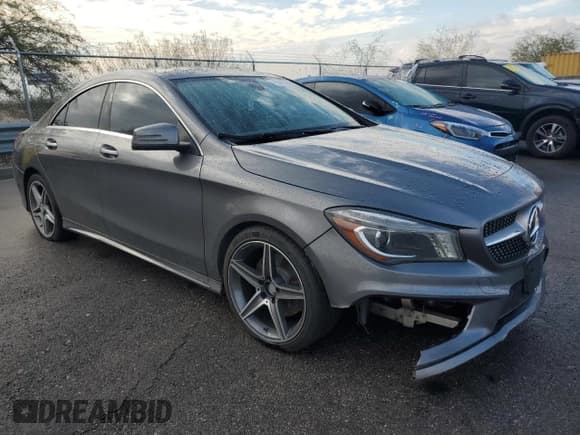 ✅ 2015 Mercedes-Benz CLA 250 • VIN: WDDSJ4EB2FN201407 • Lot: 93405885. Wystawiony na Copart z przebiegiem 127 823 mil. Bezpłatny archiwum sprzedaży aukcyjnych z USA i szczegółowy raport historii pojazdu na DreamBid. Zdjęcie 4.