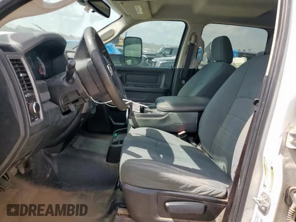 ✅ 2015 Ram 2500 Tradesman • VIN: 3C6UR5HL3FG665019 • Lot: 64234955. Listed on Copart with 231,882 mi. Free auction sales archive from the USA and detailed vehicle history report at DreamBid. Image 7.